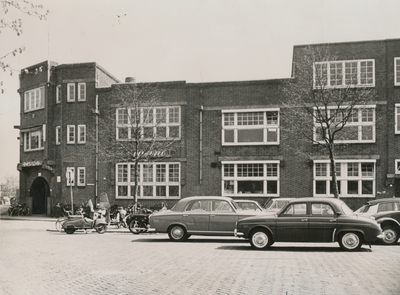 879242 Gezicht op de zijgevel aan het Paardenveld van het vergader-, theater- en concertgebouw Casino (Paardenveld 8) ...